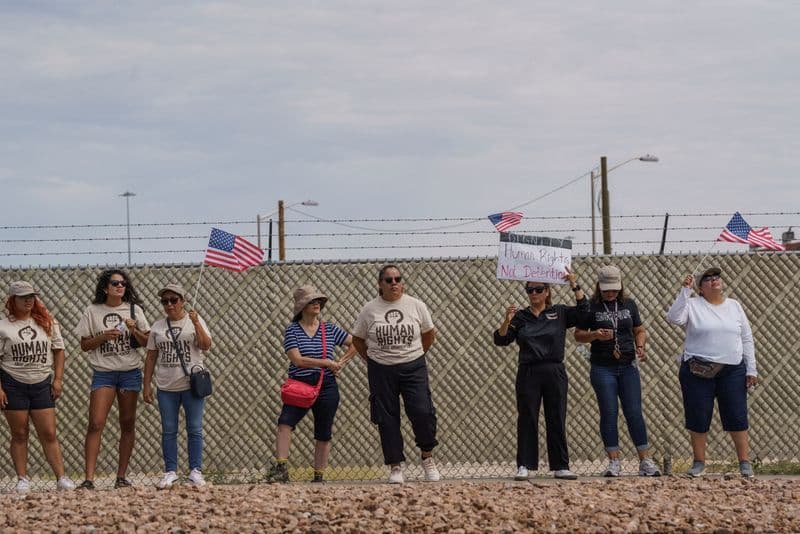 Seriously ill detainees not given medicine at Texas ICE detention center