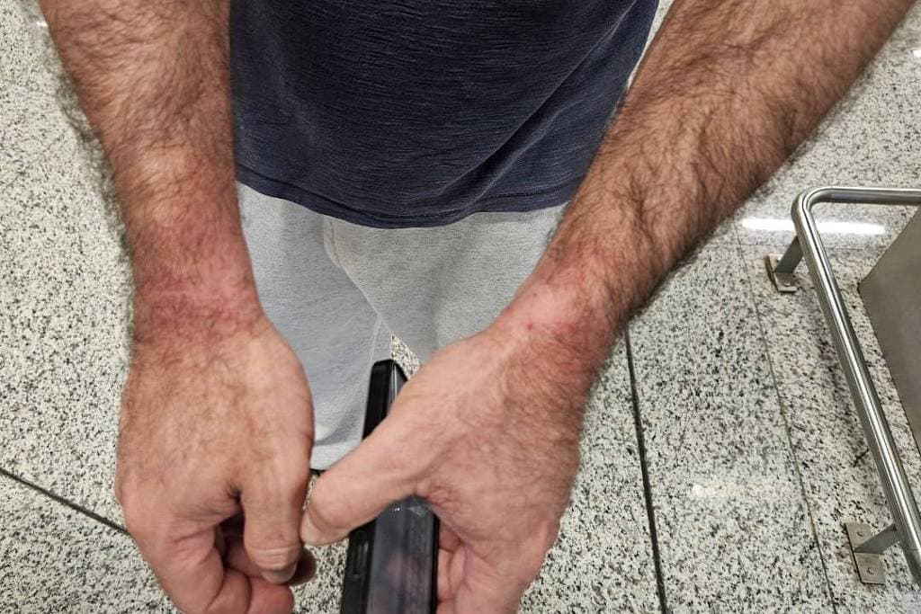 Deported Brazilians handcuffed 50 hours without air conditioning on U.S. flight