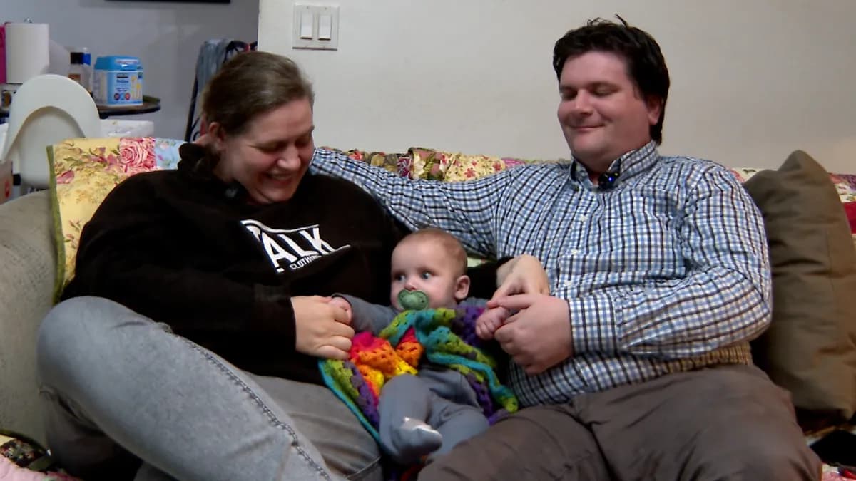 Mother holding baby arrested by ICE at San Diego green card interview