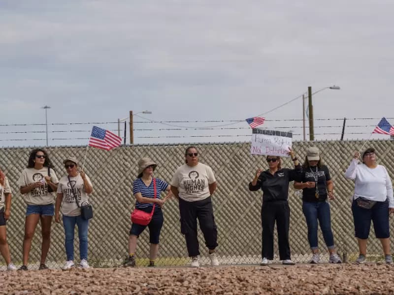 Migrants at largest US detention camp face rotten food, inadequate healthcare