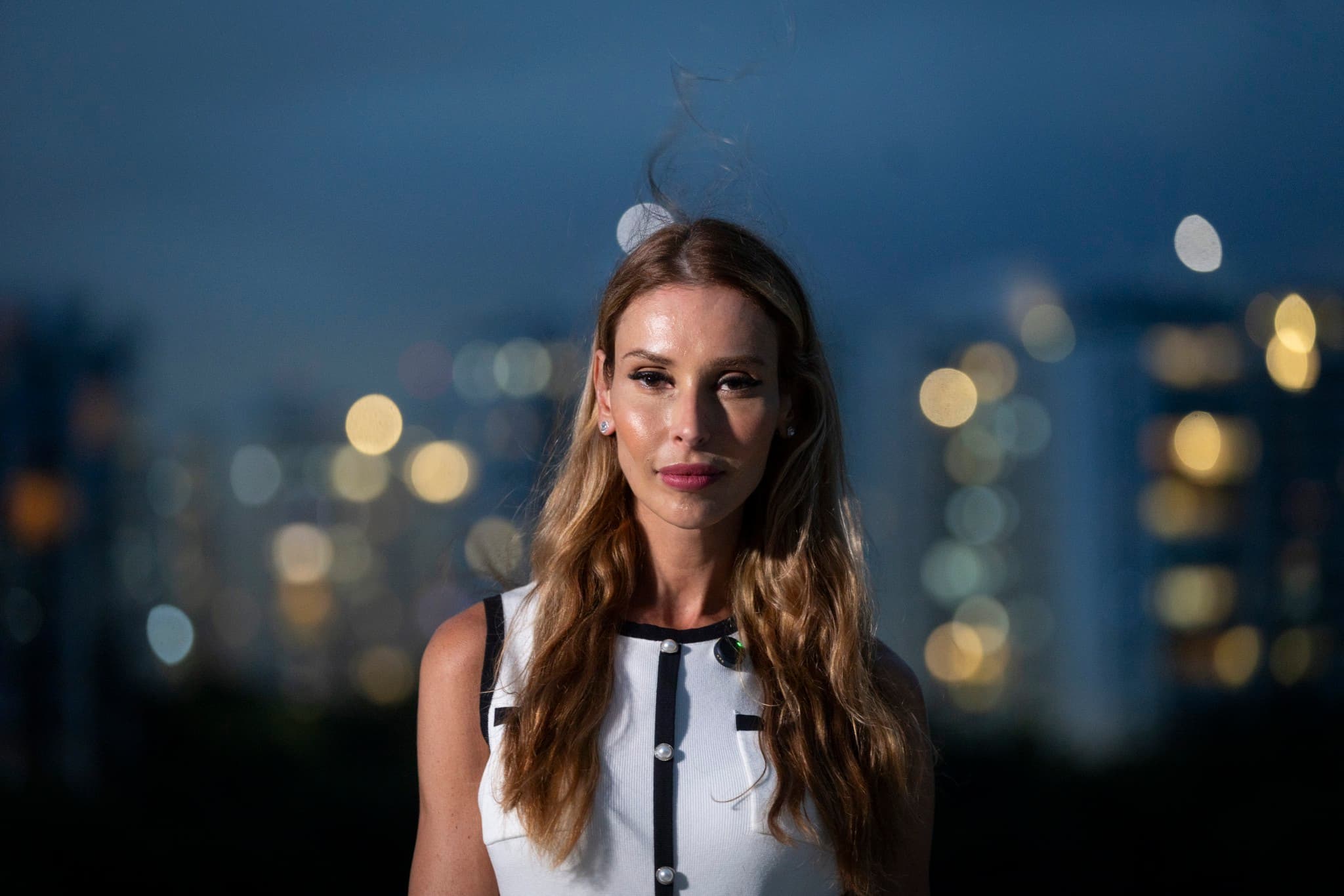 Amanda U.: Brazilian ex-model deported after Trump ally allegedly pushed ICE during custody fight