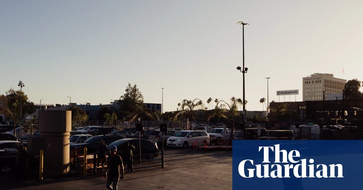 Day laborer chased into Home Depot by ICE, taken away bloodied