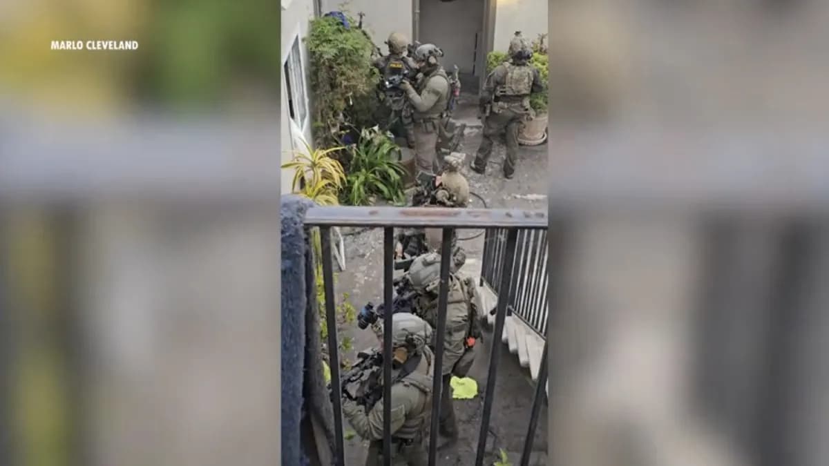 U.S. citizen children, 14 and 17, handcuffed as parents detained in Oceanside